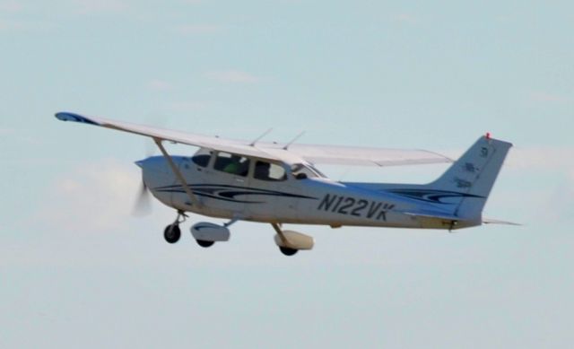 Cessna Skyhawk (N122VK)