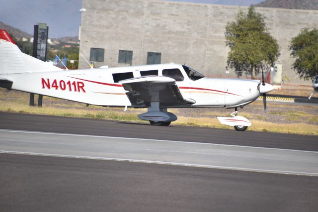 Piper Saratoga (N4011R)