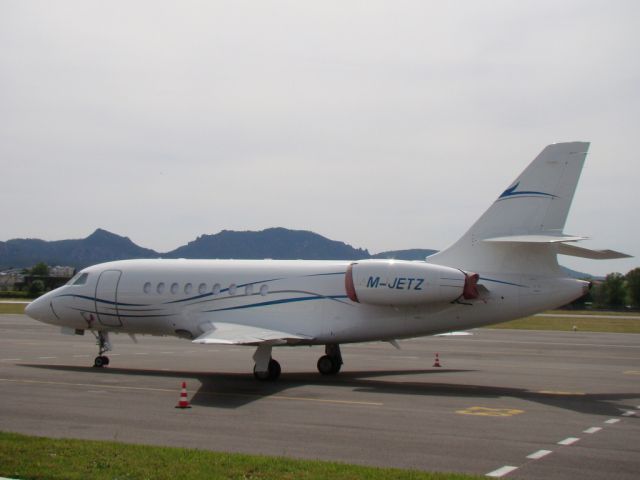 Dassault Falcon 2000 (M-JETZ)