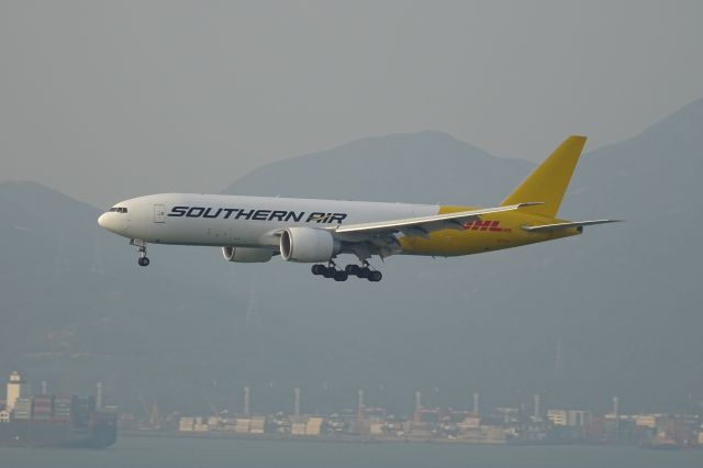 BOEING 777-200LR (N777SA)