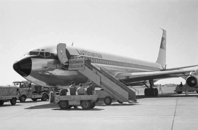 Boeing 707-300 (D-ABOX) - 1967 at Düsseldorf (EDDL)