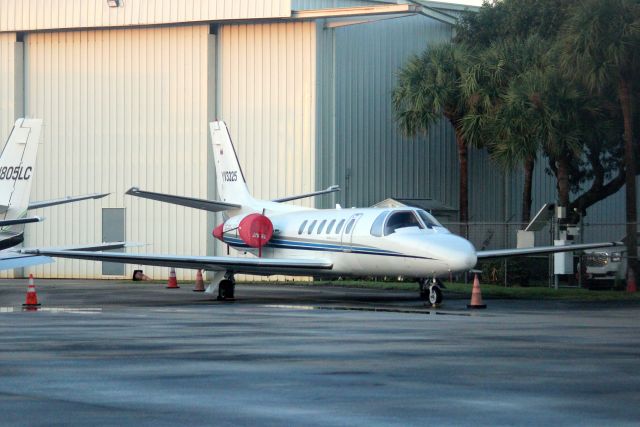 Cessna Citation II (YV-3325) - Parked on the Banyan ramp on 15-Oct-22.