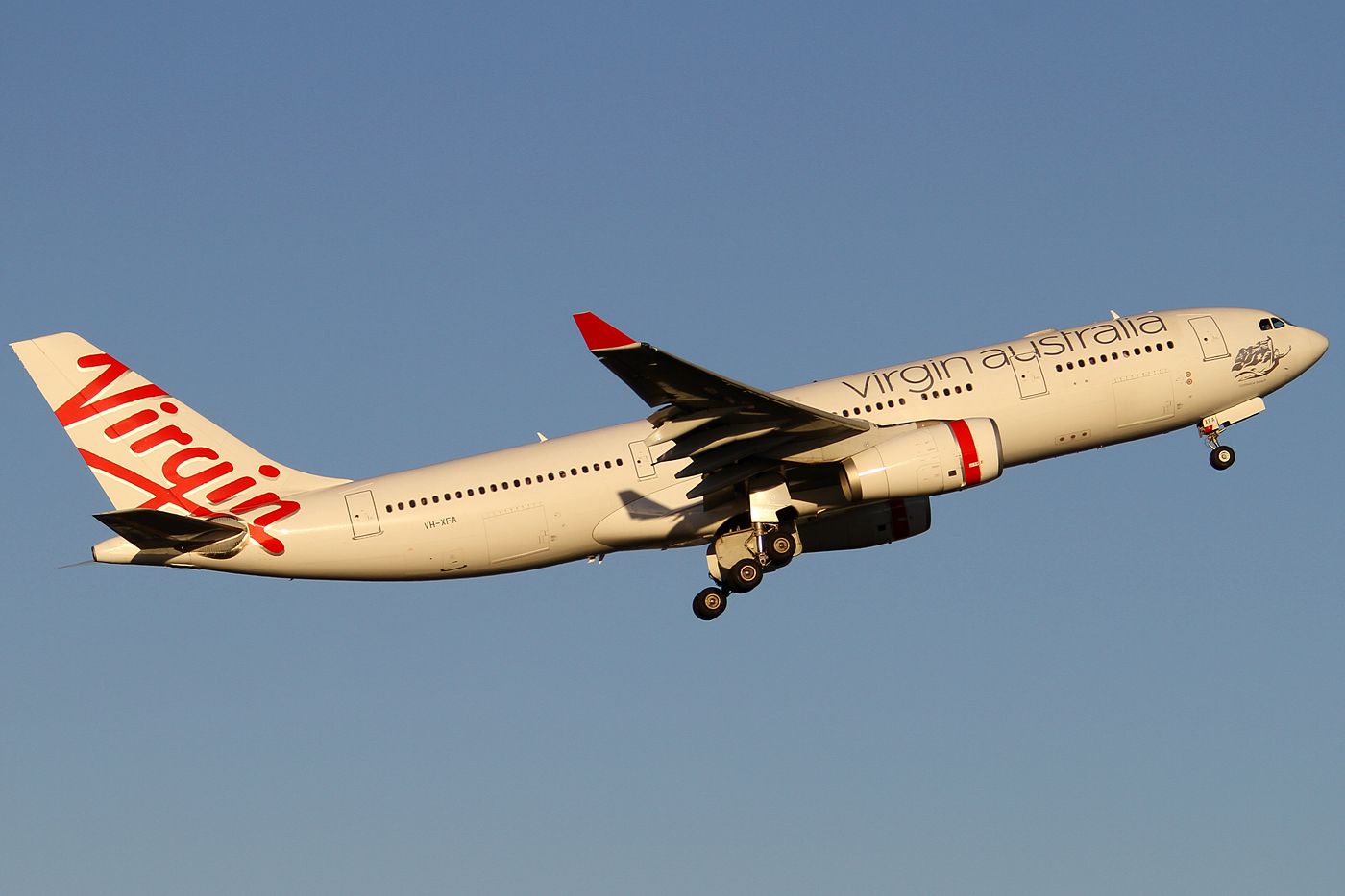 Airbus A330-200 (VH-XFA)