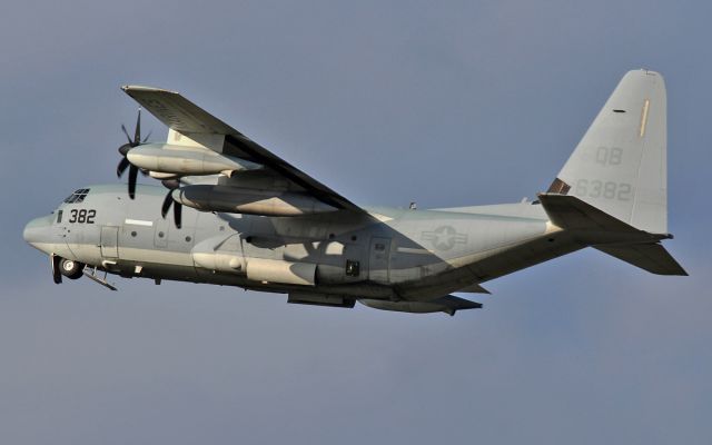 Lockheed C-130 Hercules (16-6382) - usm kc-130j 166382 dep shannon 4/11/14.