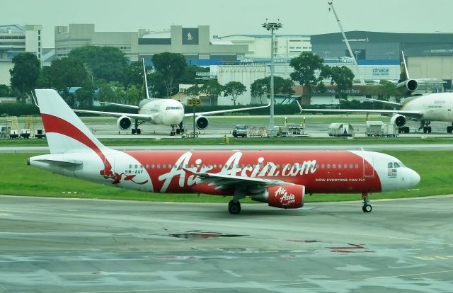 Airbus A320 (9M-AQF) - Taxing at SIN (2016/11/05)