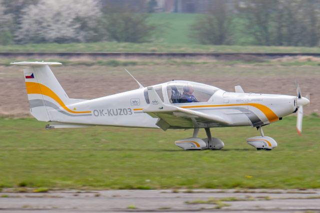DOVA DV-1 Skylark (OKKUZ03)