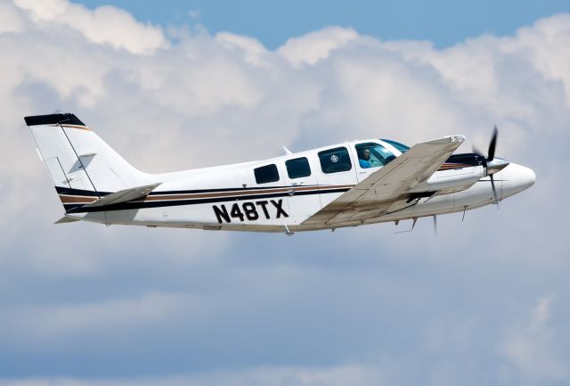 Beechcraft Baron (58) (N48TX)