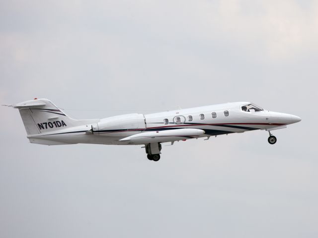 Learjet 35 (N701DA)