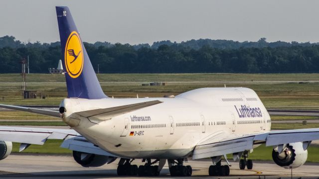 BOEING 747-8 (D-ABYC)