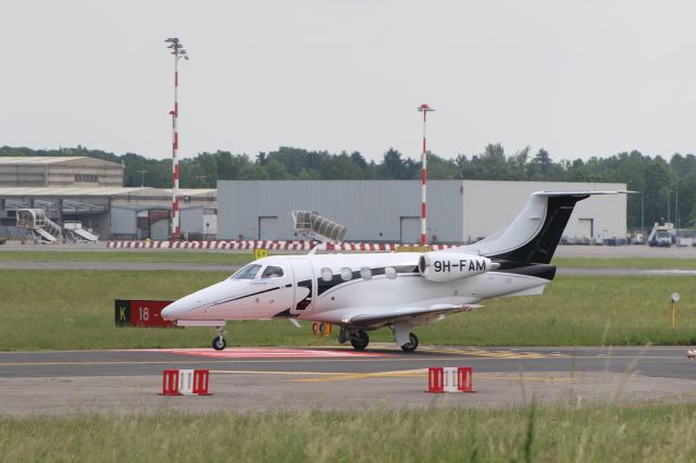 POTTIER P-100 (9H-FAM)