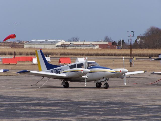 Piper PA-30 Twin Comanche (N7015Y)