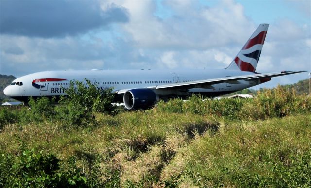 Boeing 777-200 (G-VIIP)