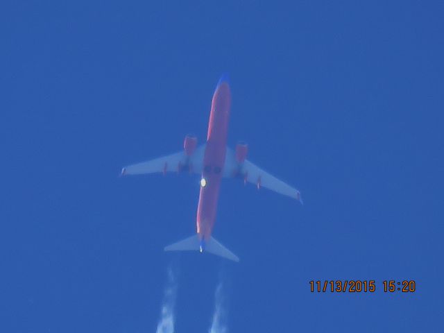 Boeing 737-800 (N8639B)