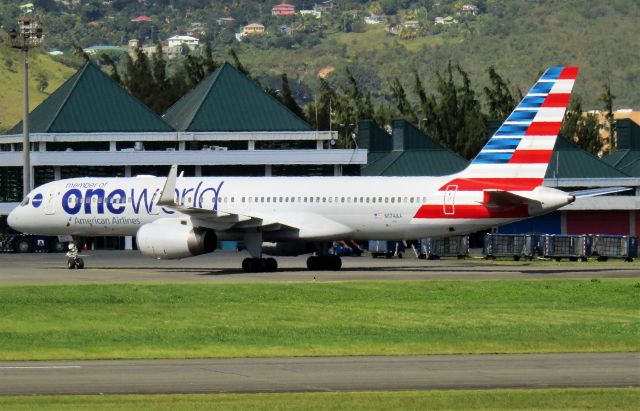 Boeing 757-200 (N174AA)