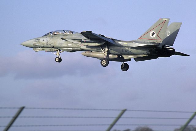 Grumman F-14 Tomcat —