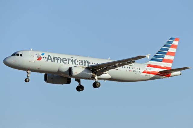 Airbus A320 (N662AW)