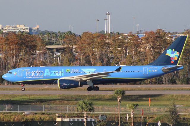 Airbus A330-200 (PR-AIT) - Tudo Azul