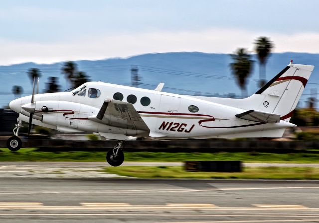 Beechcraft King Air 90 (N12GJ)