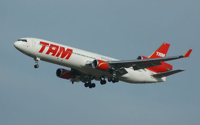 Boeing MD-11 (PT-MSH)