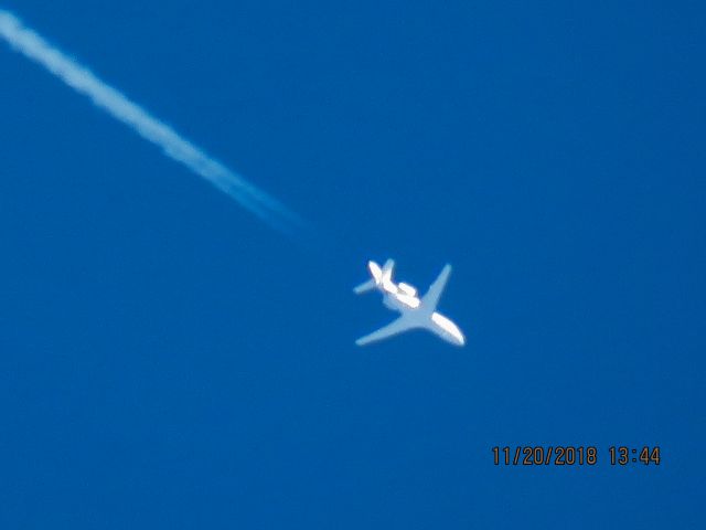 Dassault Falcon 900 (N297AP)
