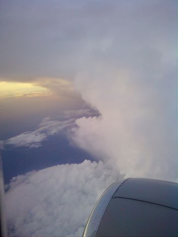 Boeing 737-500 — - Thanks to this beatiful sight, my plane back home was delayed 2hrs...