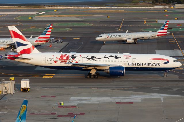 Boeing 777-200 (G-YMML)