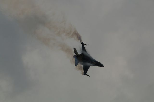 Lockheed F-16 Fighting Falcon — - SOLOTURK F-16 DEMO TEAM TURKIYE