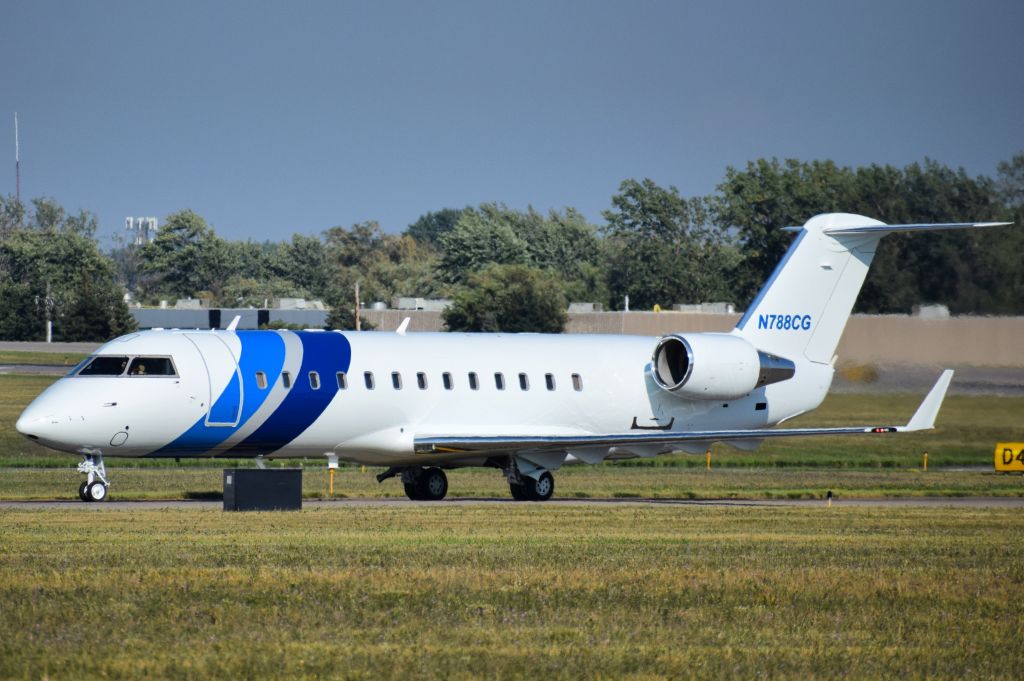 Canadair Regional Jet CRJ-200 (N788CG) - VIP Configured Bombardier CRJ-200LR br /(Bombardier Challenger 850)