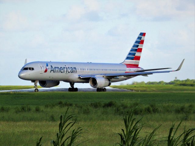 Boeing 757-200 (N194AA)