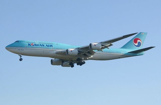 BOEING 747-8 (HL7632)