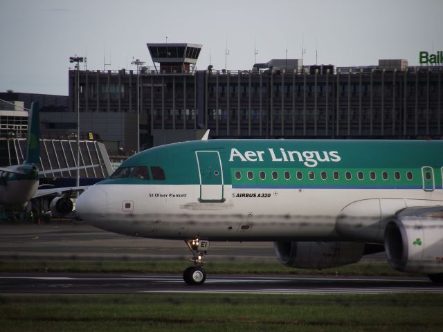 Airbus A320 (EI-DEJ)