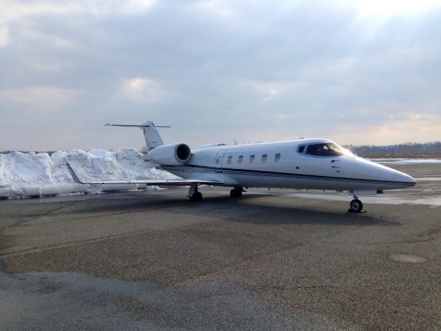 Learjet 60 (N917SC)