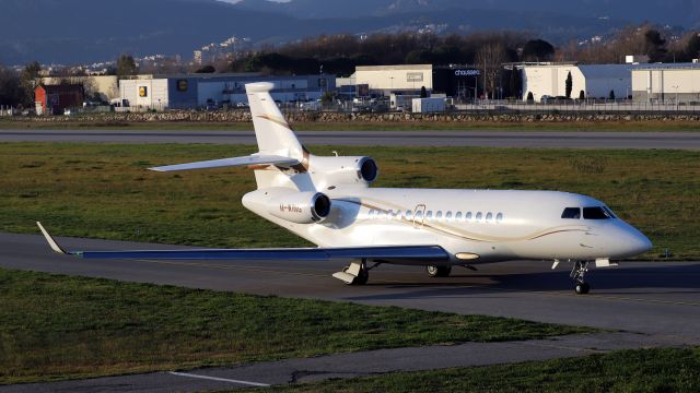 Dassault Falcon 7X (M-WING)