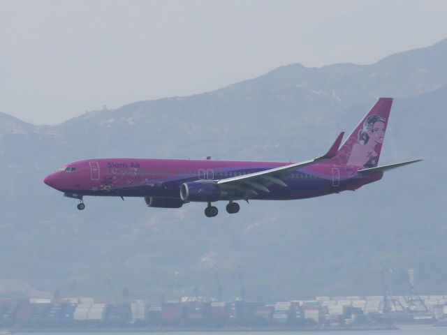 Boeing 737-700 (HD-RRR)