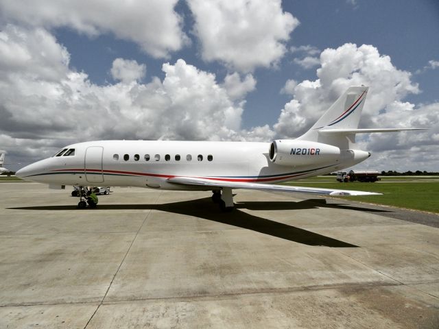 Dassault Falcon 2000 (N201CR)