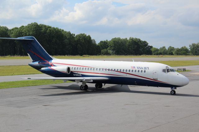 Douglas DC-9-10 (N196US)