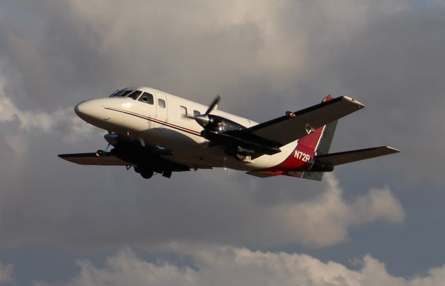 Embraer EMB-110 Bandeirante (N72RA) - An Embraer EMB-110P1 departing Runway 36 at Pryor Field Regional Airport, Decatur, AL - November 30, 2016.