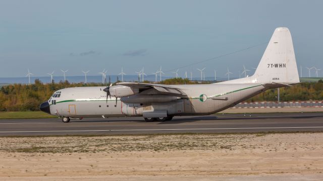 Lockheed C-130 Hercules (7T-WHN)