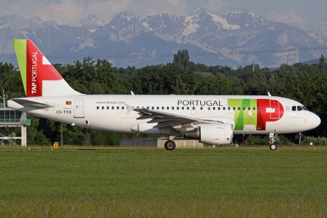 Airbus A319 (CS-TTO)