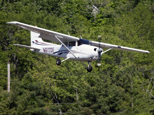 Cessna Cutlass RG (N612DF) - Landing runway 08.