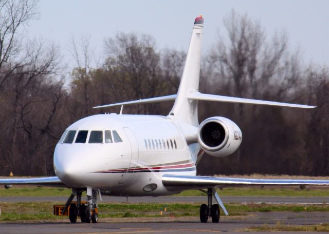 Dassault Falcon 2000 (N224QS) - At Downtown Shreveport.