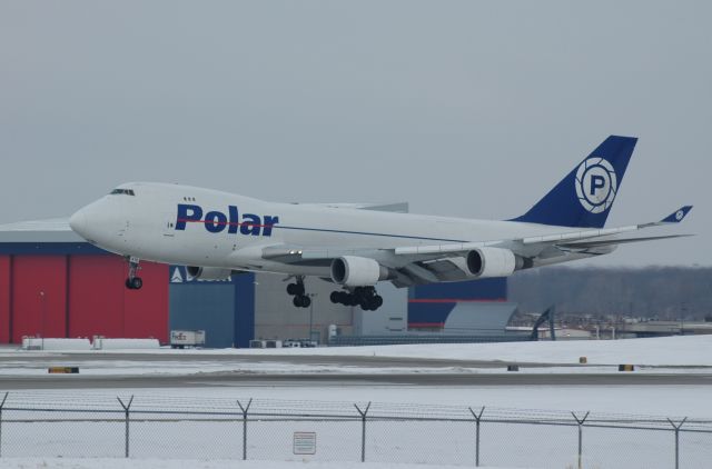 Boeing 747-400 (PAC946) - Polar Air Cargo landing on 18 Left at 10:36am on a sunday morning of Dec 19th 2010 from PANC