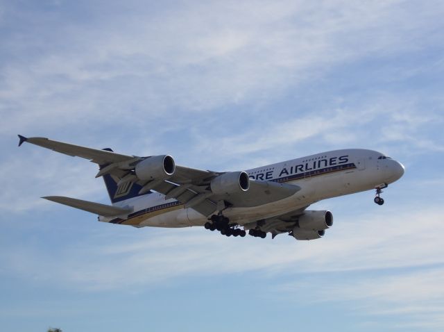 Airbus A380-800 (9V-SKA)