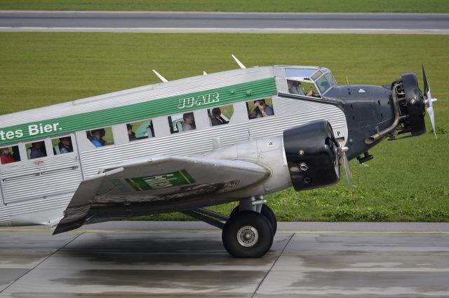 JUNKERS Ju-52/3m (HB-HOP)