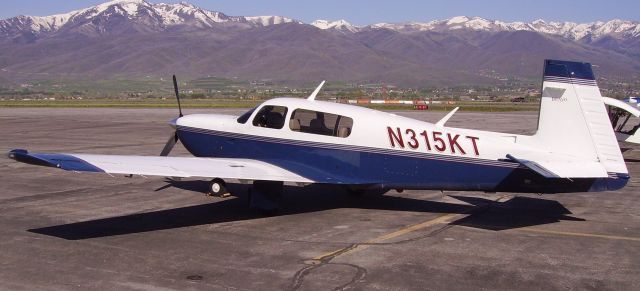 Mooney M-20 (N315KT)