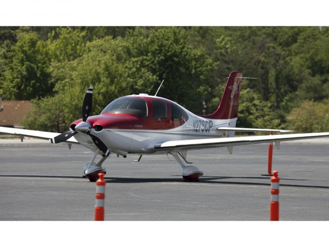 Cirrus SR-22 (N276CP)