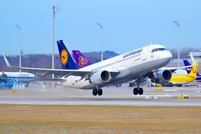 Airbus A320 (D-AIUV)