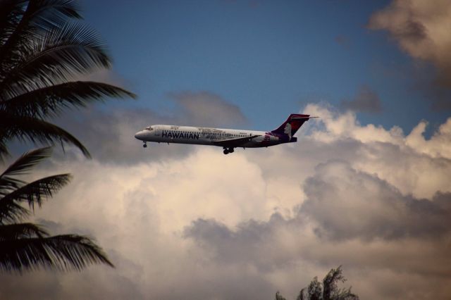 Boeing 717-200 (HAL322)