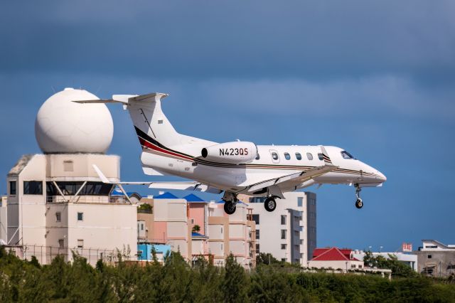 Embraer Phenom 300 (N423QS) - One of the many NetJets this 2023 winter season 