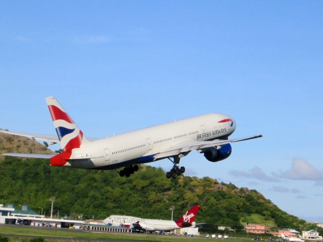 Boeing 777-200 (G-VIIW)